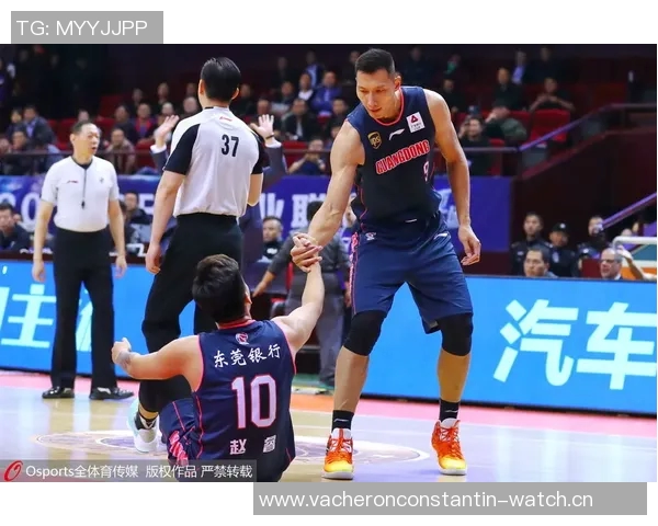 广东宏远官方确认大卫-詹姆斯续约一年，球迷齐声欢呼