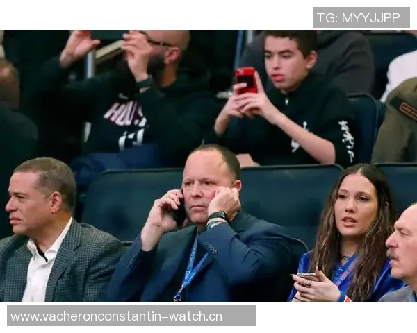 尼克斯宣布主帅道登下课，球队管理层寻找新教练